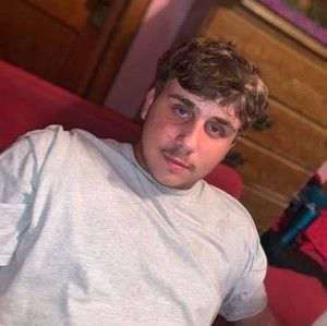 Meet your Posher, Chris